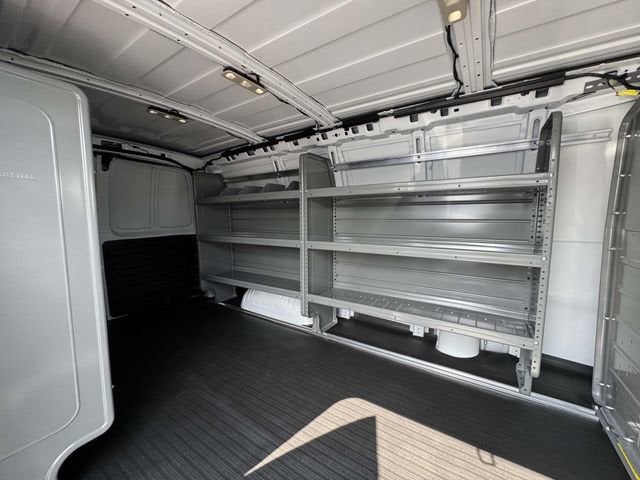 2025 Chevrolet Express Cargo WT