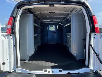 2025 Chevrolet Express Cargo WT