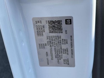 2025 Chevrolet Express Cargo WT