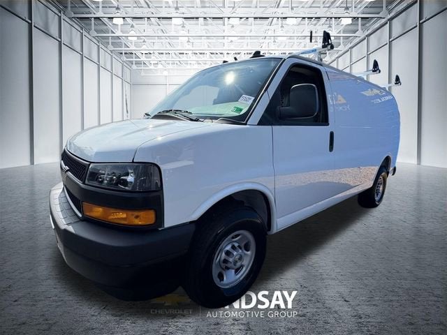 2025 Chevrolet Express Cargo WT