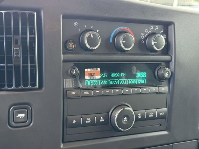 2025 Chevrolet Express Cargo 2500 WT