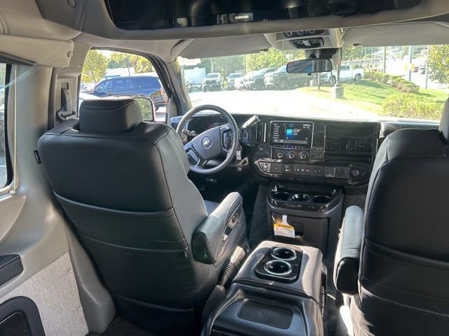 2025 Chevrolet Express Cargo 2500 WT