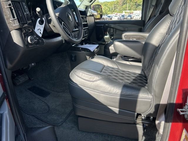 2025 Chevrolet Express Cargo 2500 WT