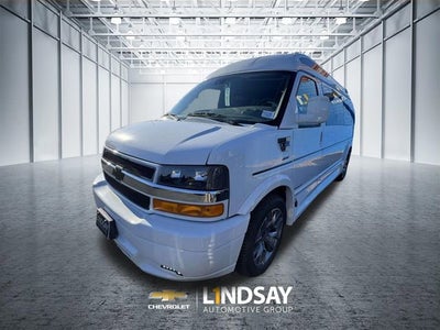 2025 Chevrolet Express Cargo WT