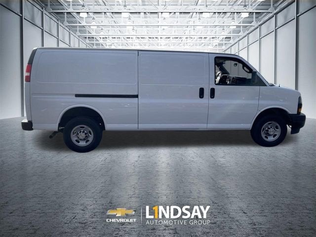 2023 Chevrolet Express Cargo 2500 WT