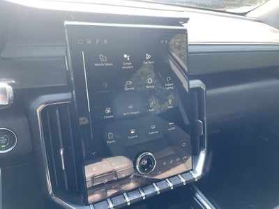 2024 GMC Acadia AT4