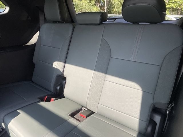 2024 GMC Acadia AT4