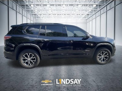 2024 GMC Acadia AT4