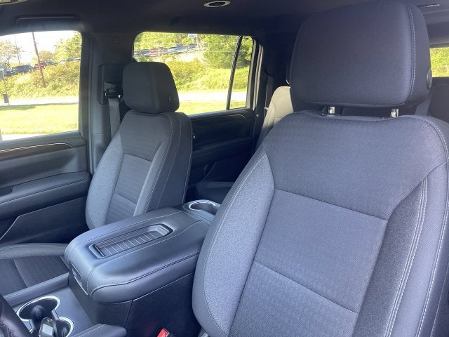2023 GMC Yukon XL SLE
