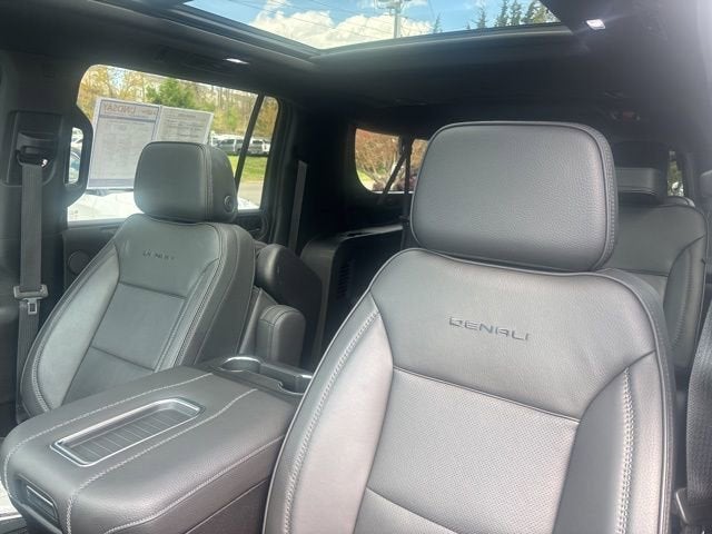 2024 GMC Yukon XL Denali