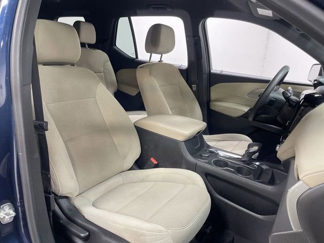 2022 Chevrolet Traverse LS