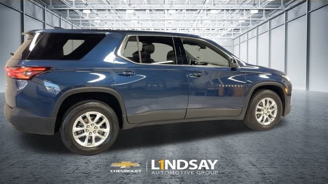 2023 Chevrolet Traverse LS