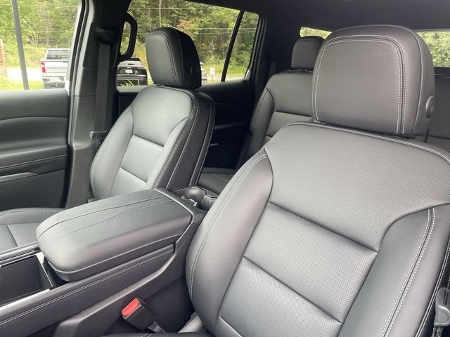 2027 Chevrolet Traverse LT - Photo 11