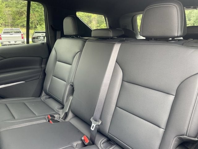 2027 Chevrolet Traverse LT - Photo 22