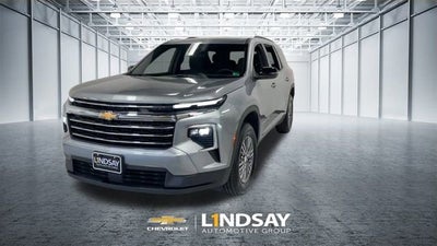 2025 Chevrolet Traverse LT