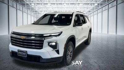 2025 Chevrolet Traverse LT