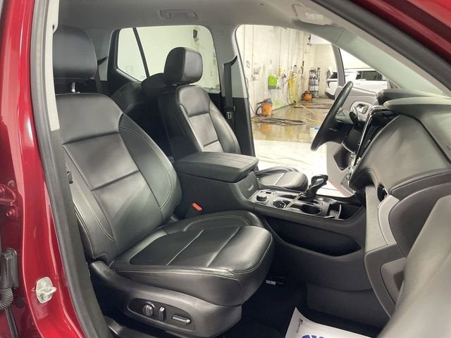 2021 Chevrolet Traverse LT Leather