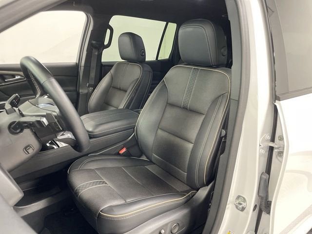 2024 Chevrolet Traverse Premier