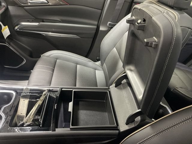 2025 Chevrolet Traverse AWD High Country