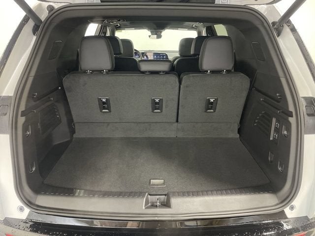2025 Chevrolet Traverse AWD High Country