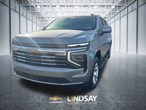 2025 Chevrolet Suburban LT