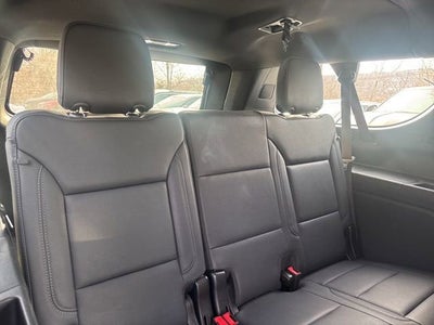 2025 Chevrolet Suburban LT