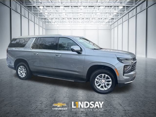 2025 Chevrolet Suburban LT