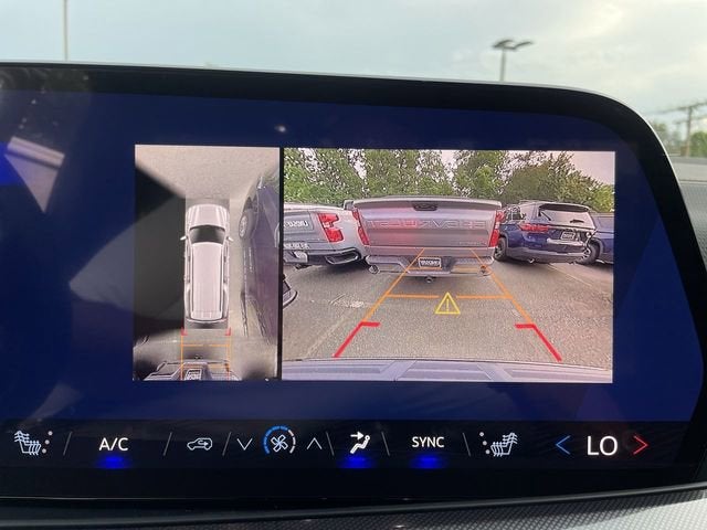 2026 Chevrolet Suburban RST - Photo 17