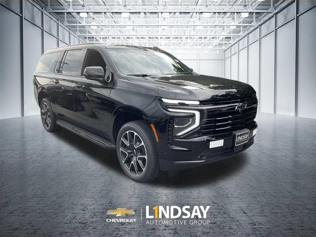 2026 Chevrolet Suburban RST - Photo 2