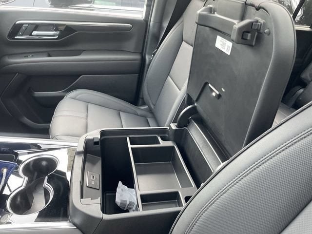 2026 Chevrolet Suburban RST - Photo 21