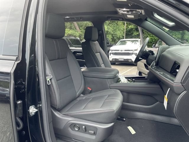 2026 Chevrolet Suburban RST - Photo 27