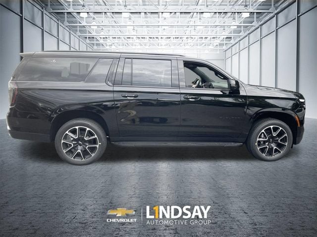 2026 Chevrolet Suburban RST - Photo 9