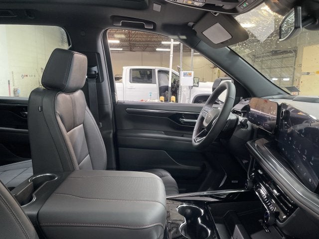 2025 Chevrolet Suburban RST