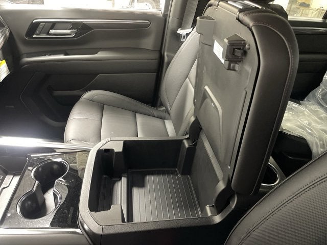2025 Chevrolet Suburban RST