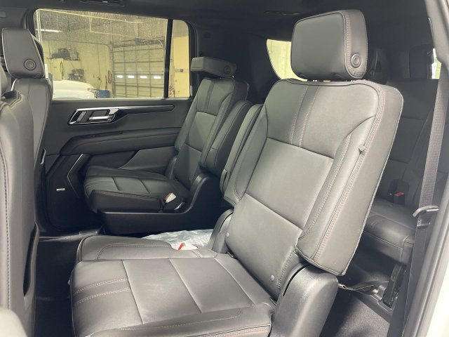 2025 Chevrolet Suburban RST