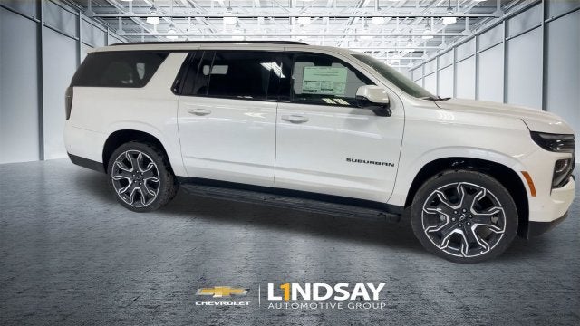 2025 Chevrolet Suburban RST