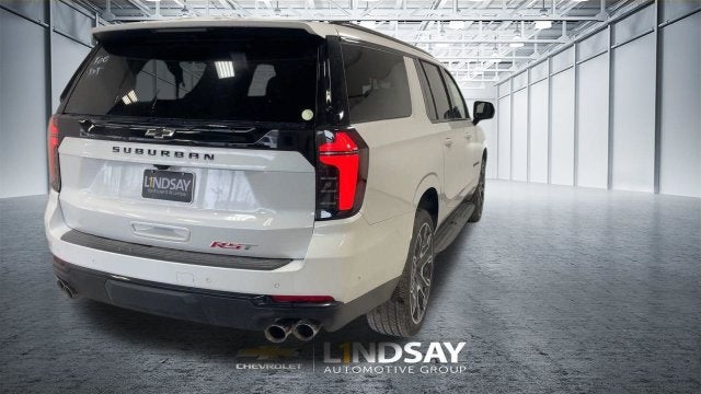 2025 Chevrolet Suburban RST
