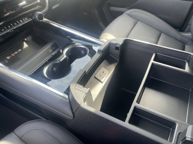 2027 Chevrolet Tahoe Z71 - Photo 21