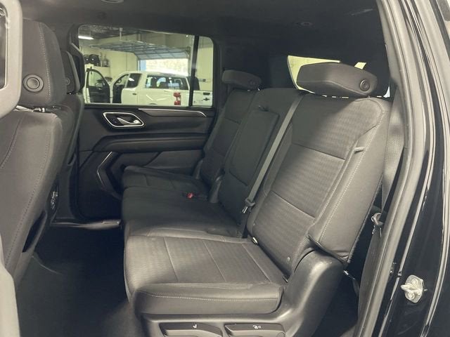 2023 Chevrolet Suburban LS