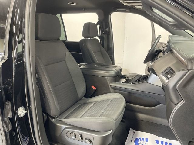 2023 Chevrolet Suburban LS