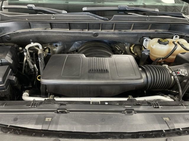 2023 Chevrolet Suburban LS