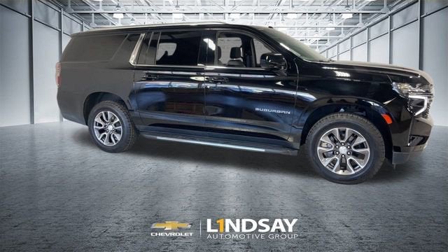 2023 Chevrolet Suburban LS