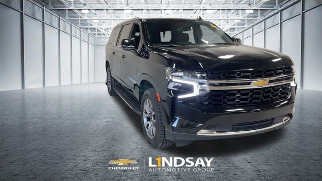 2023 Chevrolet Suburban LS