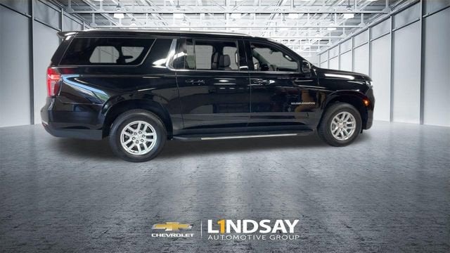 2024 Chevrolet Suburban LT