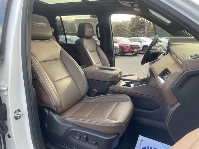 2023 Chevrolet Suburban High Country