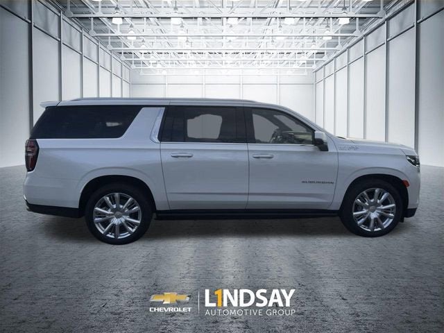 2023 Chevrolet Suburban High Country
