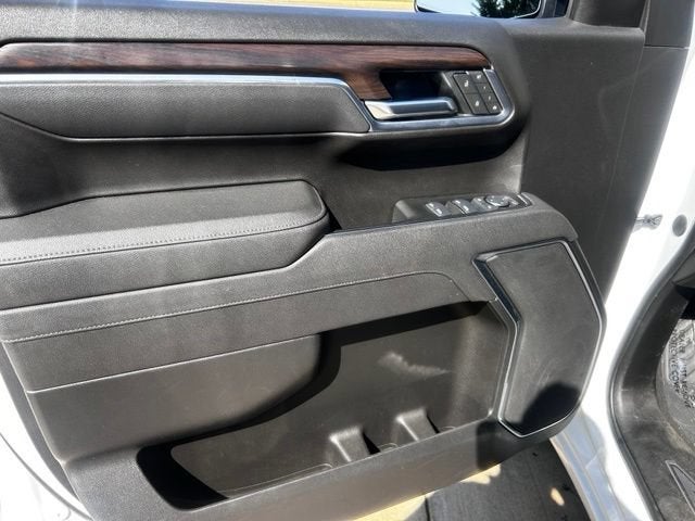 2025 GMC Sierra 1500 SLT - Photo 10
