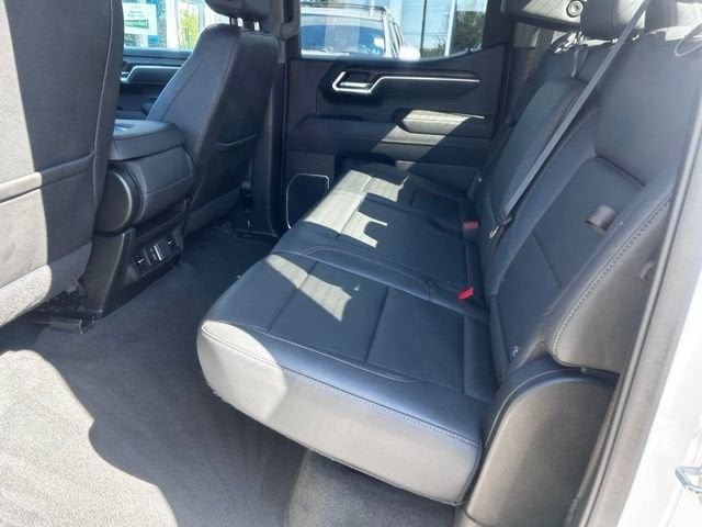 2025 GMC Sierra 1500 SLT - Photo 14