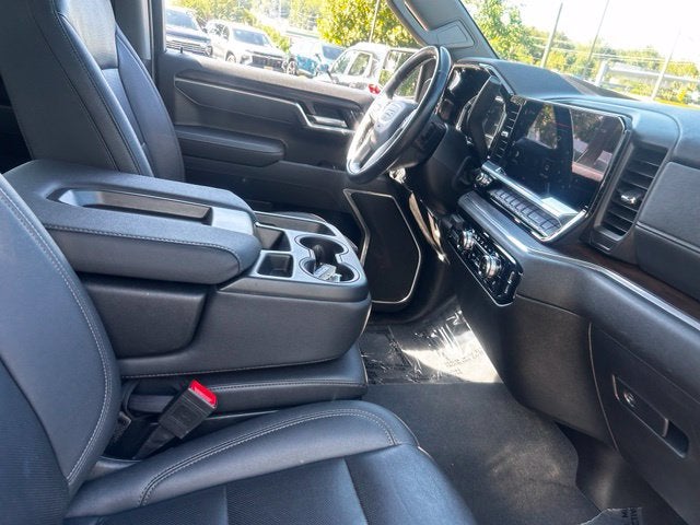 2025 GMC Sierra 1500 SLT - Photo 17