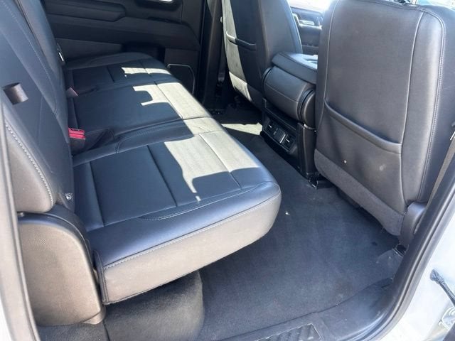 2025 GMC Sierra 1500 SLT - Photo 18